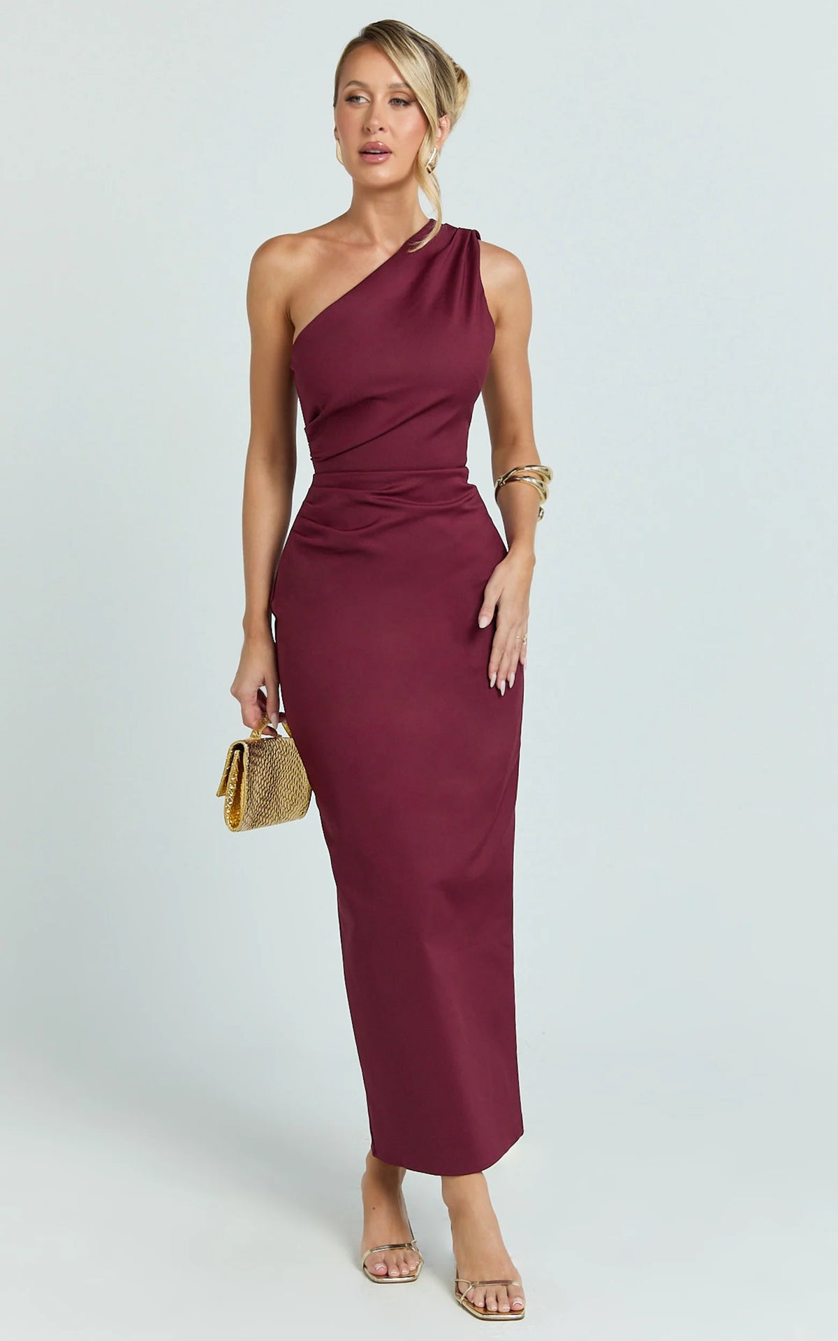 One Shoulder Fitted Dress in Wine
